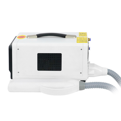 Picosecond Lazer Q-Switched Klinik Kore 1064nm Pico Lazer Dövme Kaldırma Makinesi Taşınabilir